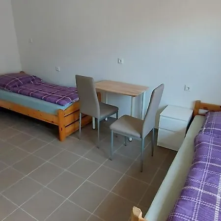 Hugo-steinfeld-strasse 1 Gebaeude Rechts